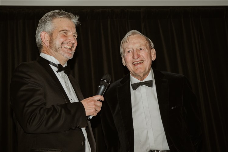 2022 Breeders Awards-246 - Steve Davis interviews Don Goodwin