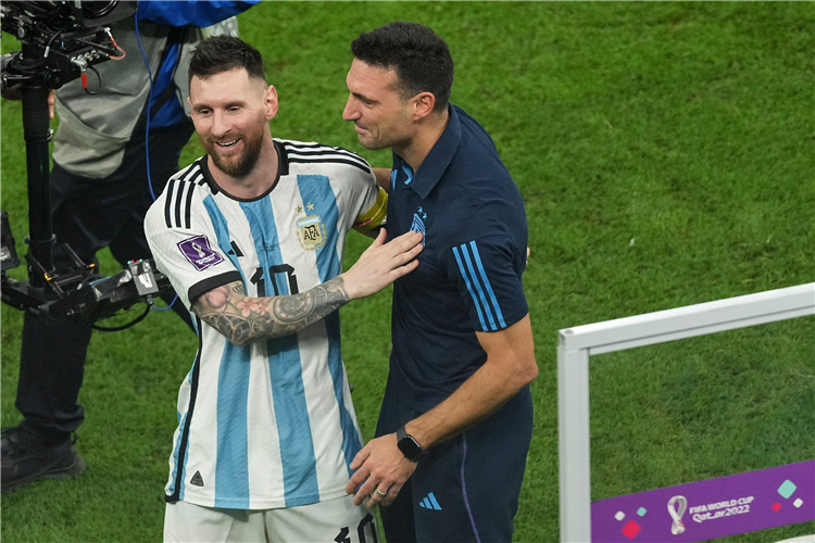 Lionel Scaloni Messi World Cup final