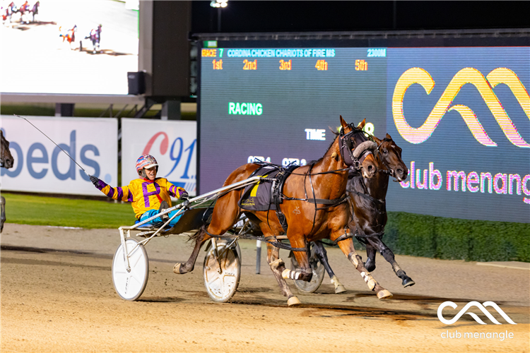CATCH A WAVE winning the CORDINA CHICKEN FARMS CHARIOTS OF FIRE (GROUP 1)