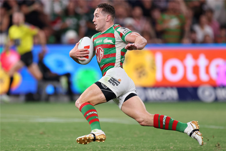 CAMERON MURRAY of the Rabbitohs makes a break during the NRL match between Sydney Roosters and South Sydney Rabbitohs at Allianz Stadium in Sydney, Australia.