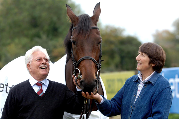 Trainer : Best Mate with trainer Henrietta Knight and owner Jim Lewis. Henrietta Knight has paid tribute to Jim Lewis, owner of three-time Cheltenham Gold Cup winner Best Mate.