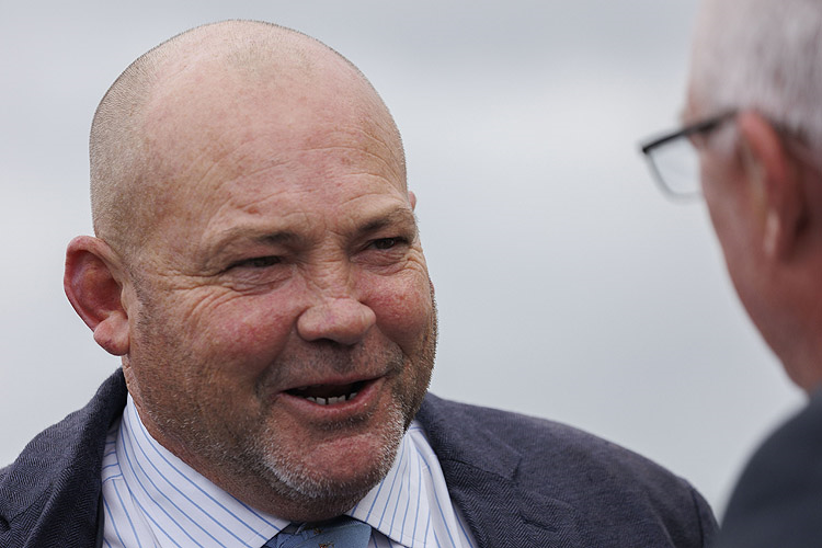 Trainer : PETER MOODY.