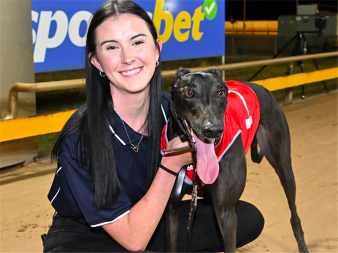 Handler Holly Thompson with EXPLICIT following his impressive Sportsbet Horsham Cup heat win