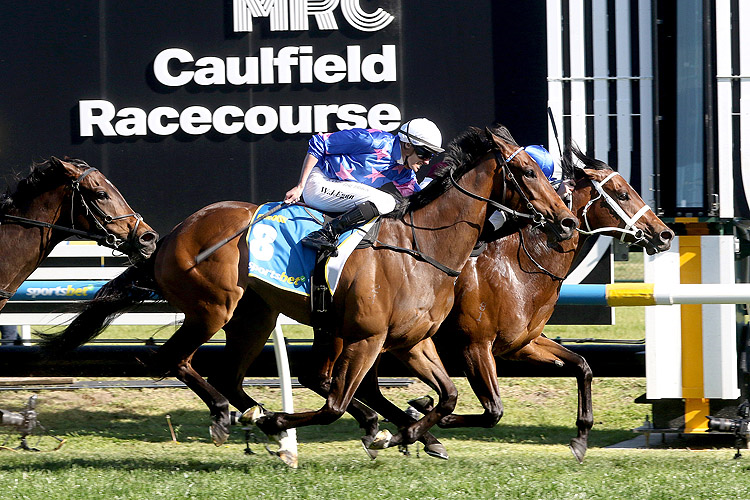 PRIVATE LIFE winning the Sportsbet Caulfield Guineas