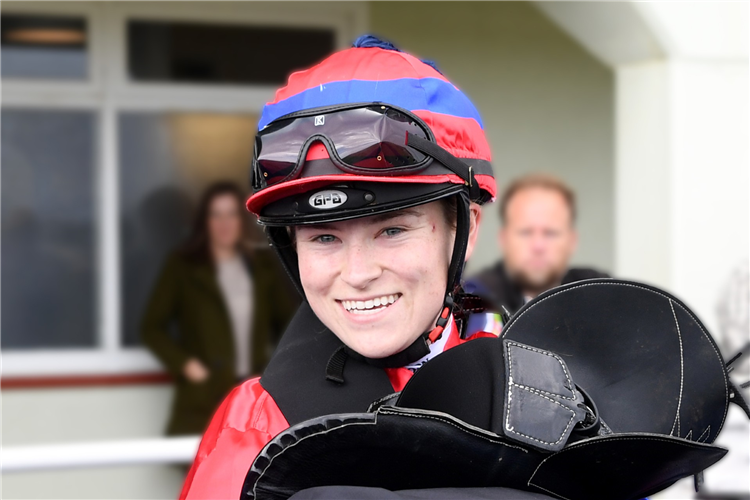 Jockey : AMBER RIDDELL