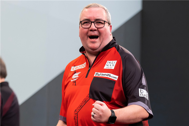 PDC star Stephen Bunting