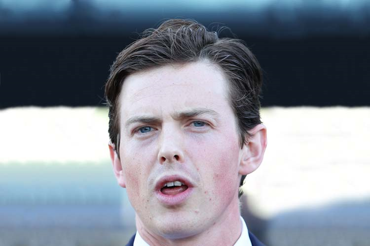 Trainer : Tom Charlton.