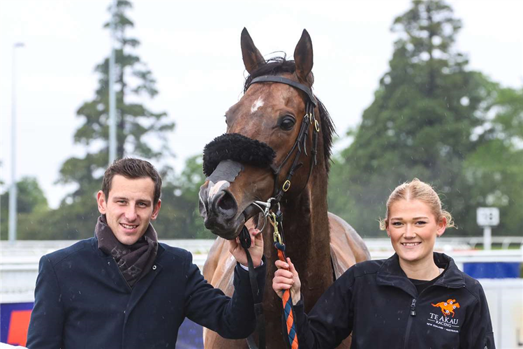 Te Akau Racing assistant trainer Hunter Durrant (left).