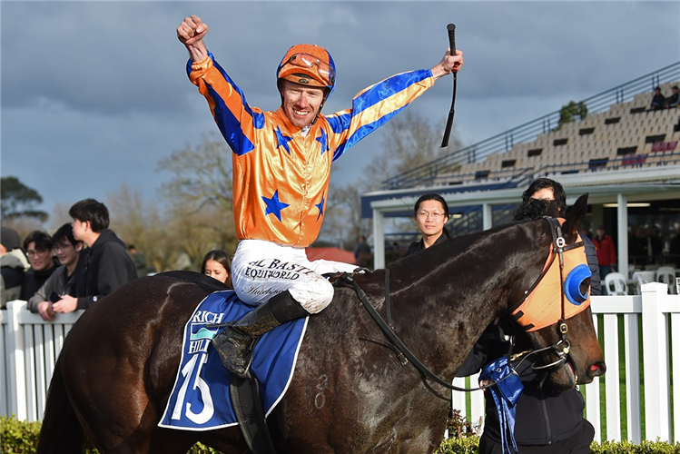 QUINTESSA winning the PROISIR PLATE