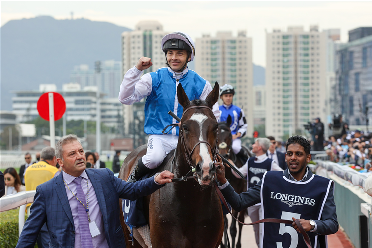 Maxime Guyon and SOSIE after winning the Hong Kong Vase
