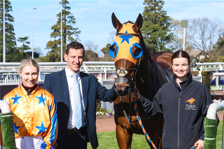 STONYBRECK winning the JOIN TAB RACING CLUB MILE PRELUDE
