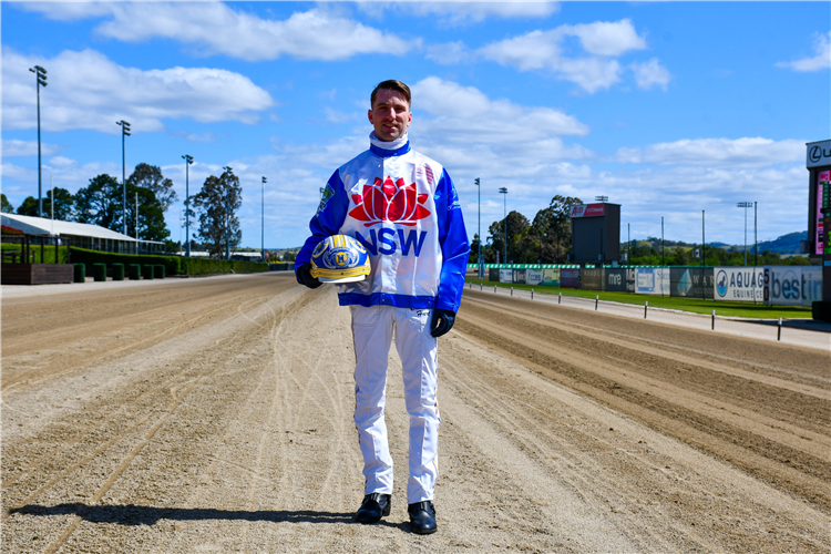 Jockey : Cameron Hart.