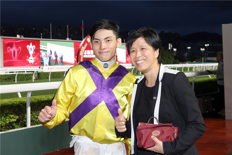 Jockey : ELLIS WONG