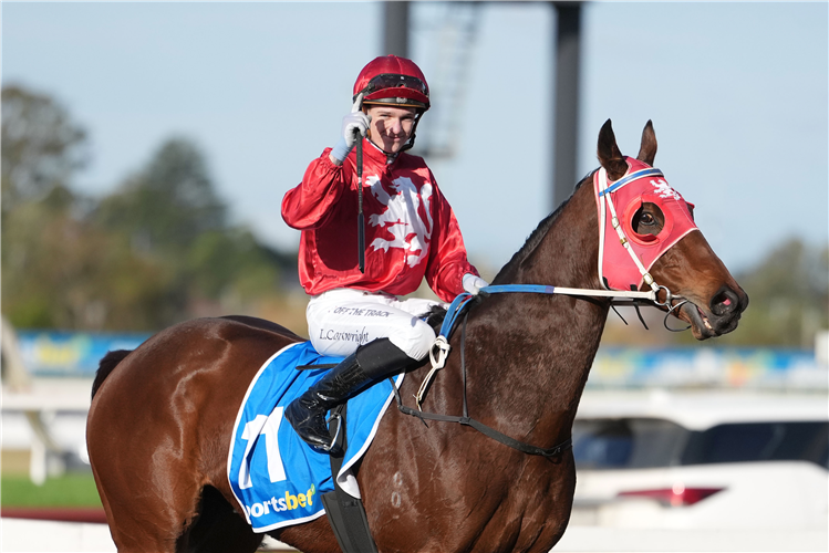 Jockey : LUKE CARTWRIGHT