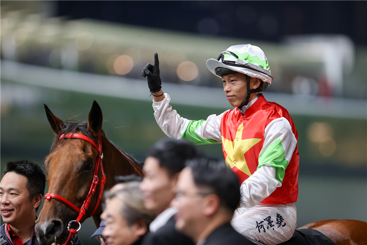 Jockey : VINCENT HO