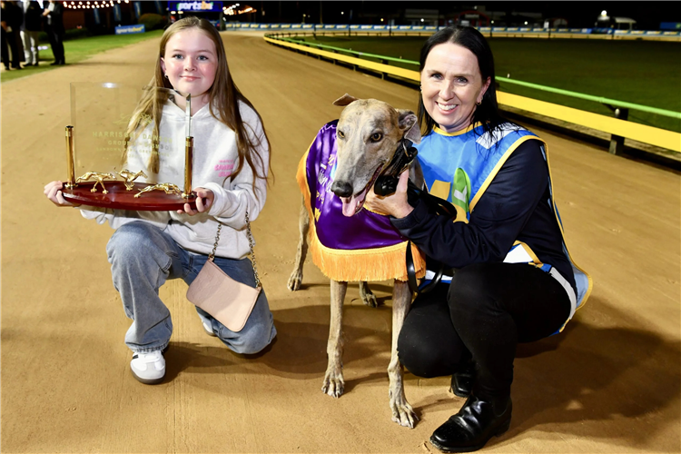 Seona and Sophie Thompson with Flying Zulu.