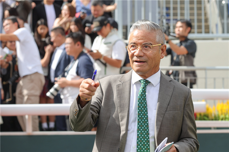 Trainer : Tony Cruz