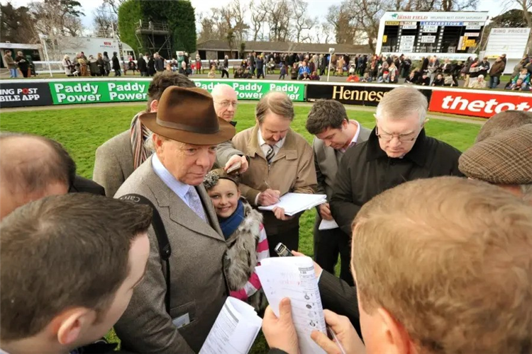 Trainer : Edward O’Grady.