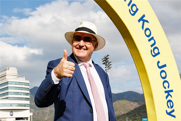 Trainer : NZ DAVID HAYES