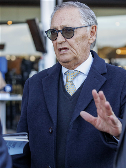 Trainer : PETER SNOWDEN after, RAGING FORCE winning the SMITHFIELD RSL SAN DOMENICO STAKES