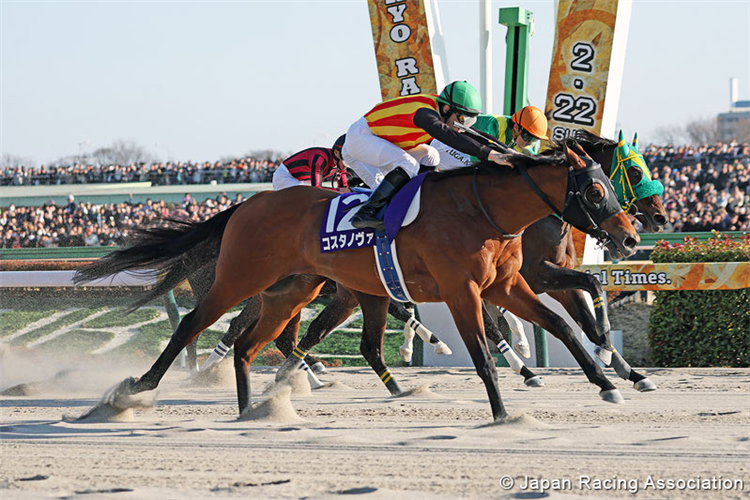 COSTA NOVA (nearest green cap) winning the February Stakes at Tokyo in Japan.