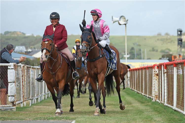 GIRL TALK winning the SPOONER TOY & HOOD LTD