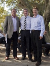 Peter McGauran (right) with RNSW chairman John Messara and NSW Premier Barry O'Farrell<br>Photo by Racing and Sports