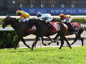 Witchita Linesman Stars On The Sand In Macau