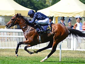 Hunting Horn winning the Hampton Court Stakes (Group 3)
