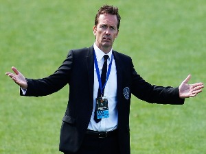 MIKE MULVEY, coach of the Roar during the A-League match between the Perth Glory and Brisbane Roar at nib Stadium in Perth, Australia.