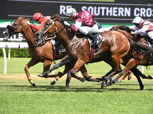 Eckstein wins the Southern Cross Stakes