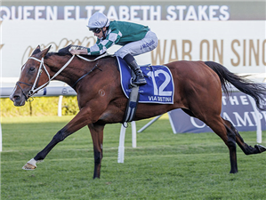 VIA SISTINA winning the QUEEN ELIZABETH STAKES