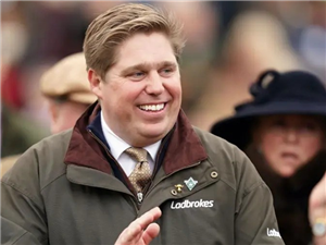 驯马师：丹·斯凯尔顿