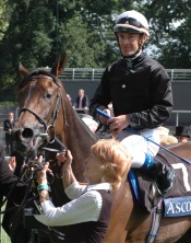 Ouija Board returns to scale after winning 2006 Prince of Wales's Stakes at 2006 Royal Ascot