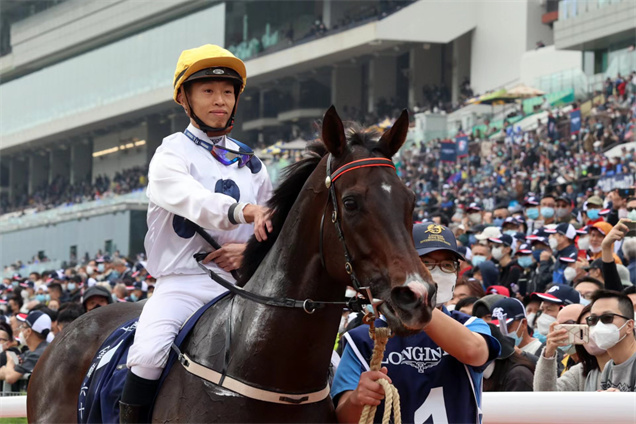 「金鎗六十」是目前香港賽馬史上累積最多獎金的賽駒