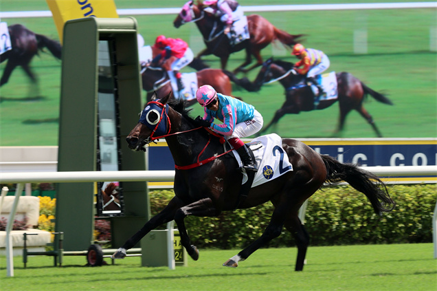 「健康愉快」在巴度胯下勝出三級賽慶典盃