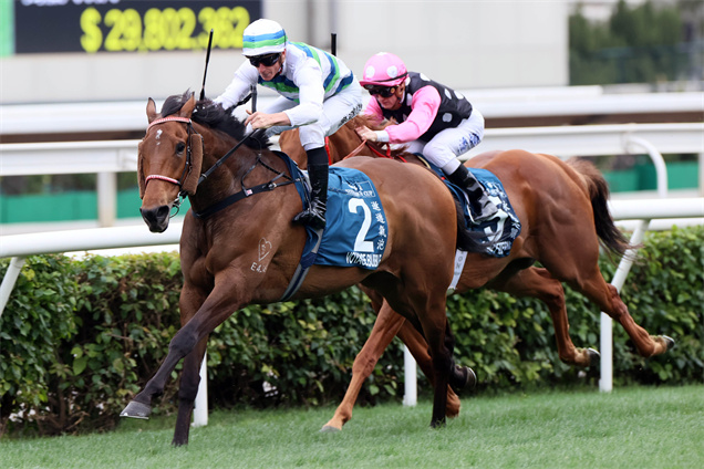 「遨遊氣泡」勇奪董事盃，是其首項一級賽冠軍