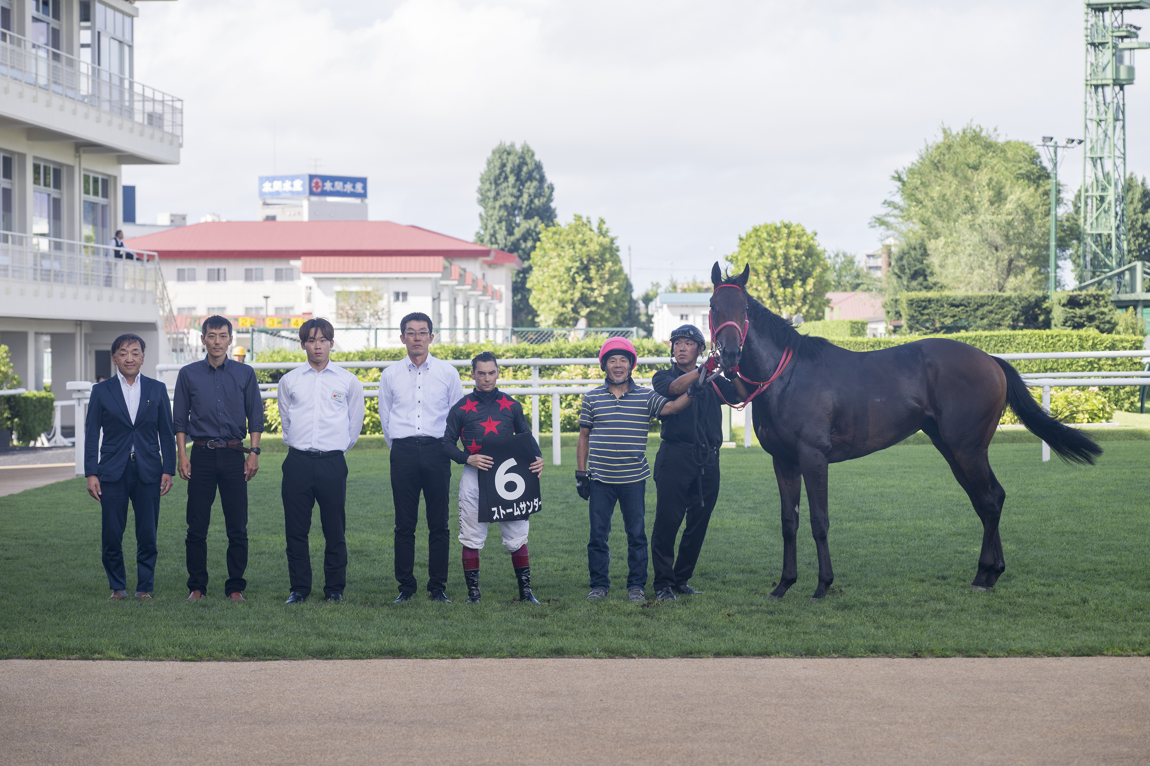 巴度夥拍兩歲馬Storm Thunder攻下今日札幌競馬場的焦點賽事富裕賞