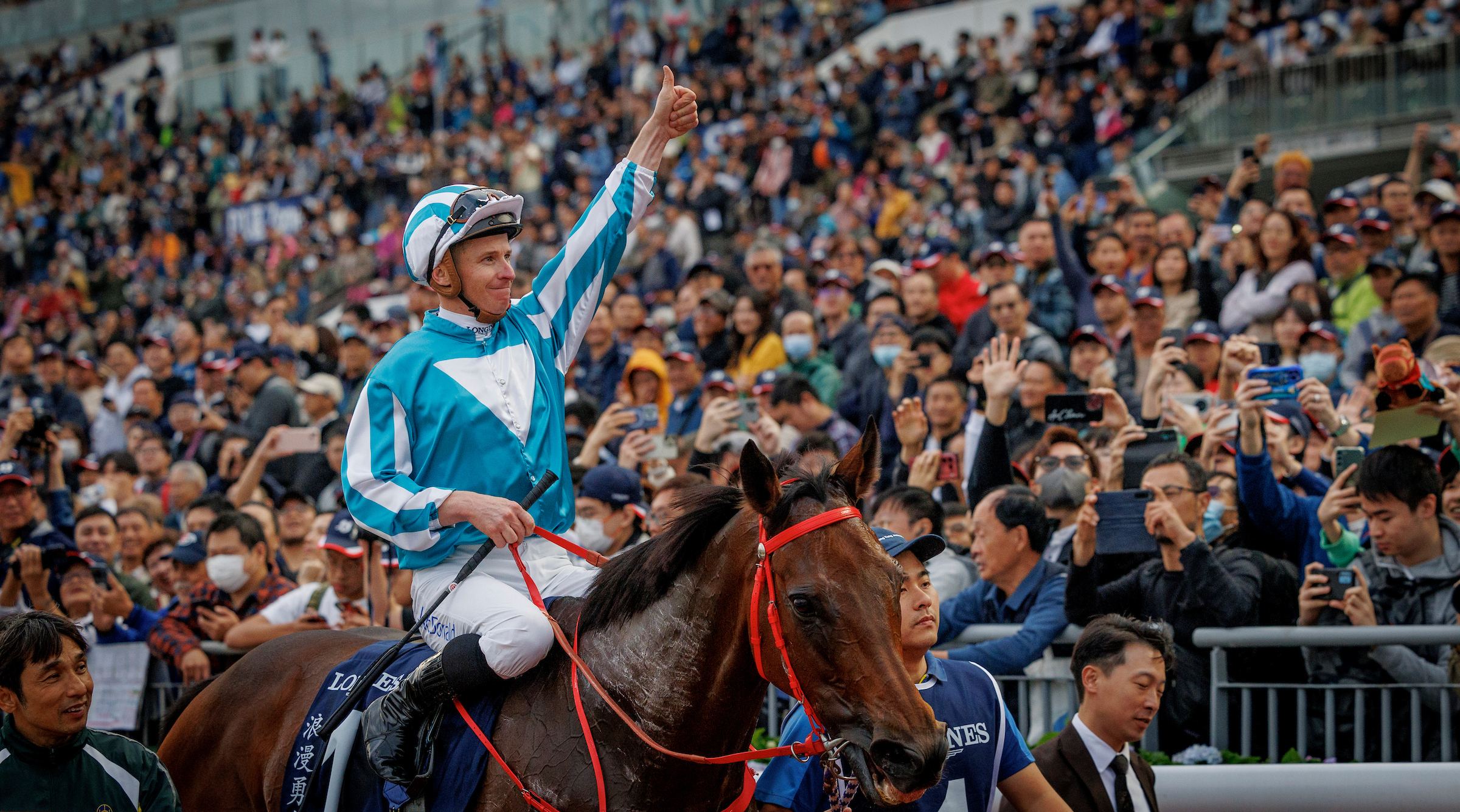 麥道朗榮膺2025年浪琴全球最佳騎師