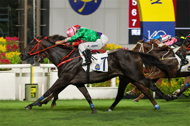 「有目共賞」後上以勁勢克敵，協助蔡約翰完成是日三捷