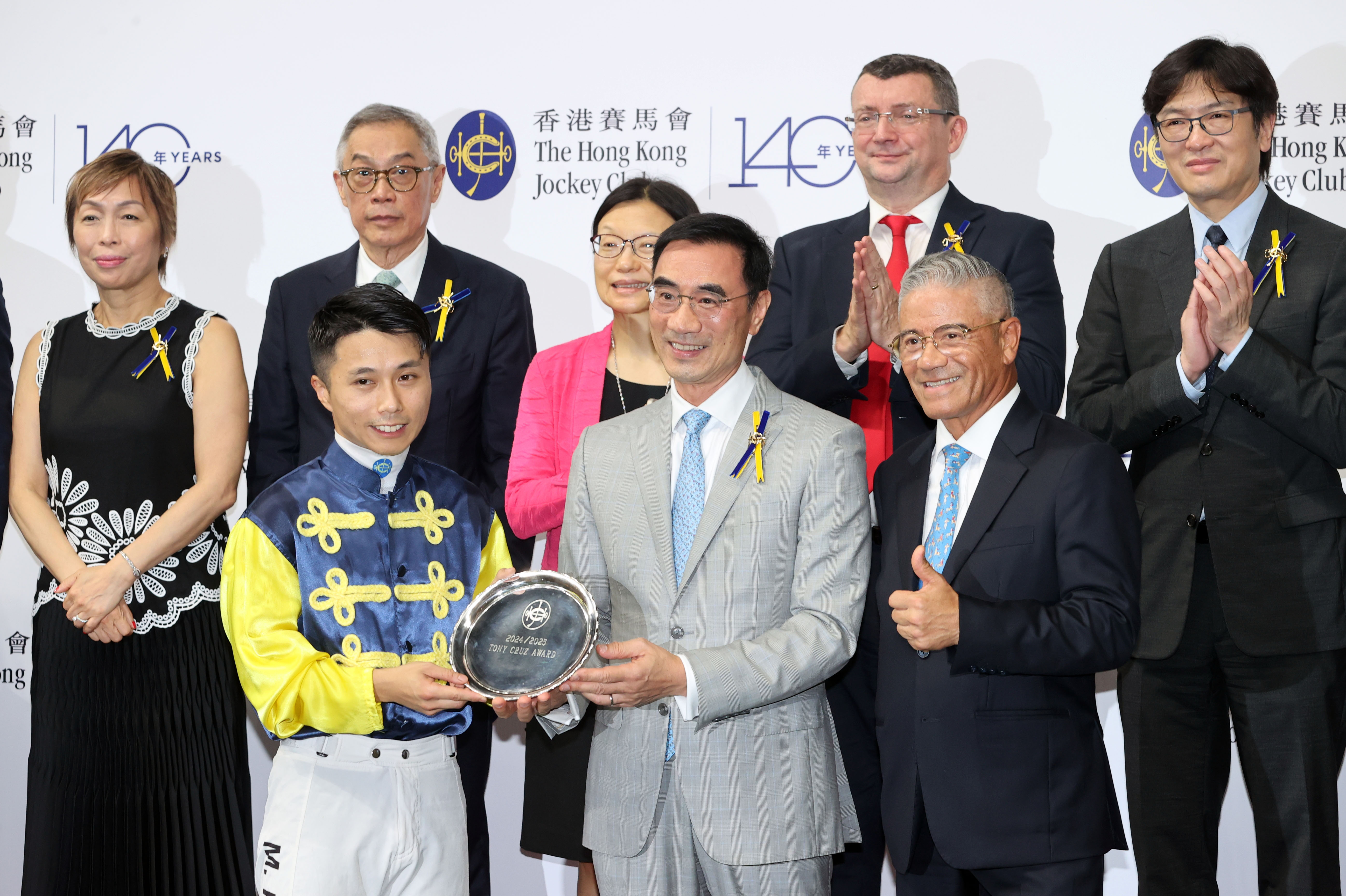 潘明輝獲頒告東尼獎後顯得甚為興奮。