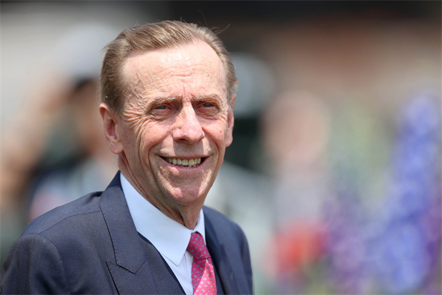 蔡約翰目前以五十三場頭馬在2024/2025年度馬季練馬師榜上領先