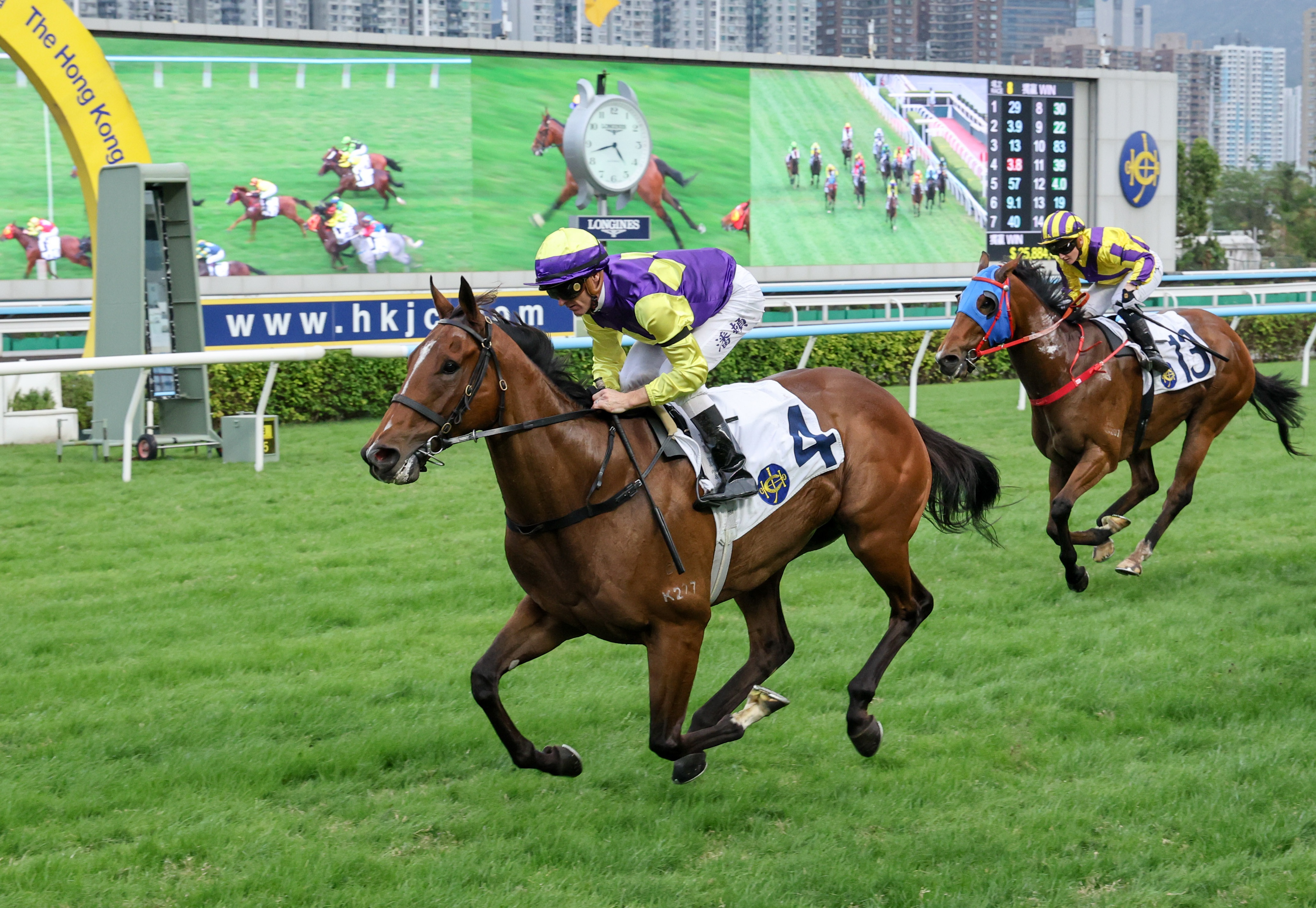 「顏色之皇」迄今在港取得三捷